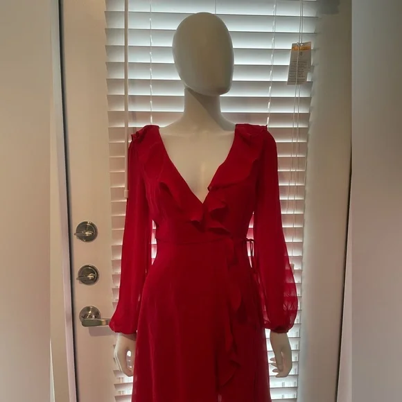 SMALL FOREVER 21 RED WRAP DRESS + RUFFLES - Picture 8 of 9